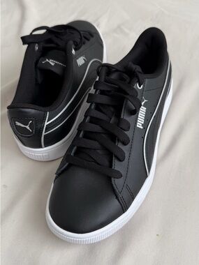 PUMA Vikky V2  softform women sneakers